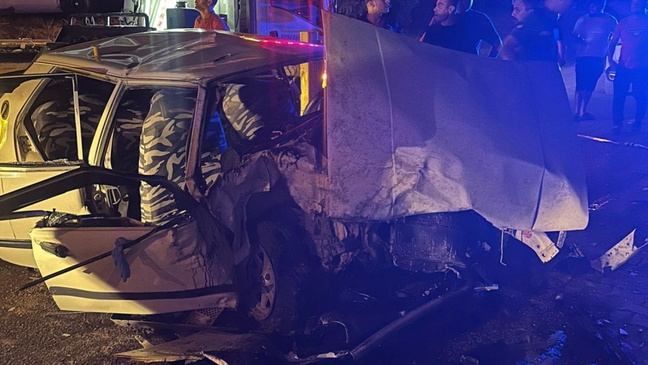 Dois carros colidem em Aydın: 8 feridos