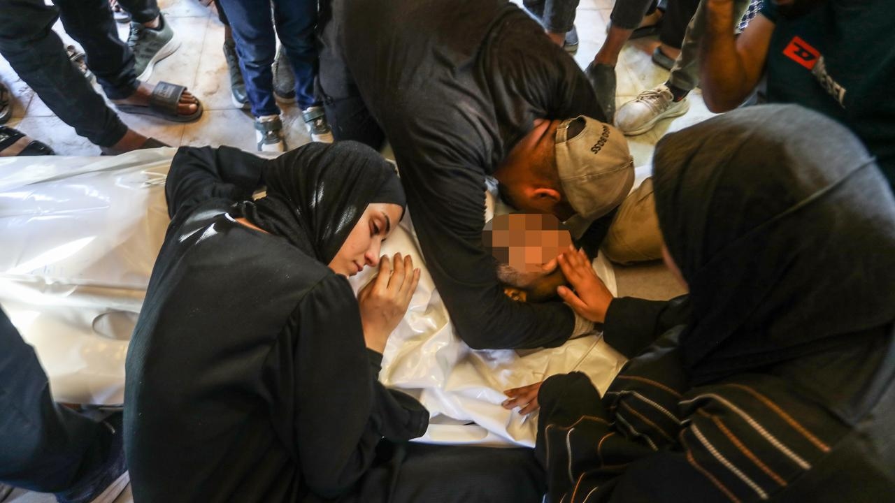 33 Palestinians killed and 25 missing in Israel's attacks on the Gaza Strip