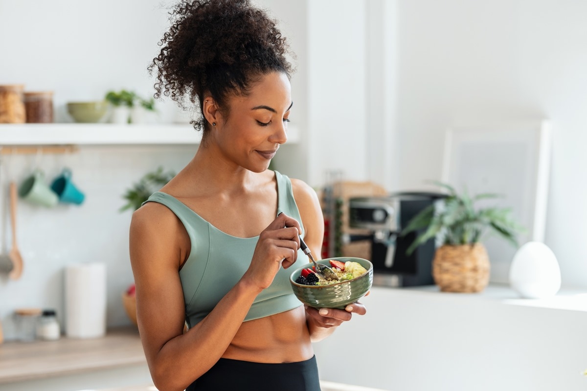 Nutri empfiehlt 4 todsichere Lebensmittel gegen Blähungen und Völlegefühl