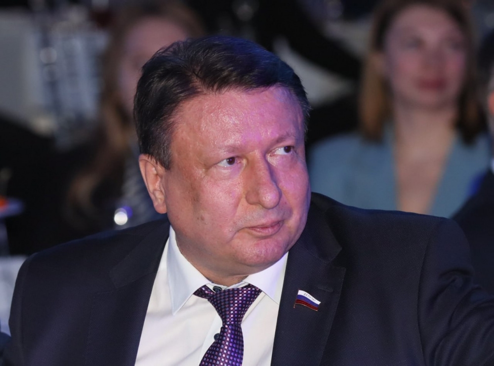 Fall des ehemaligen Duma-Sprechers von Nischni Nowgorod wegen Betrugs mit medizinischer Ausrüstung vor Gericht gebracht