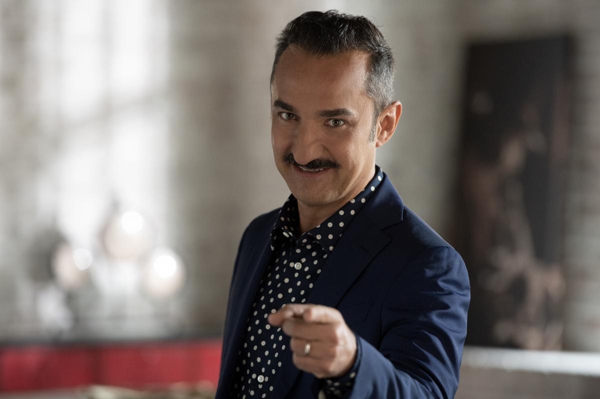 ¡Ni hablar! Nicola Savino regresa a la Rai con un nuevo espectáculo de variedades: junto a él, una exbailarina española. Aquí te contamos quién es.