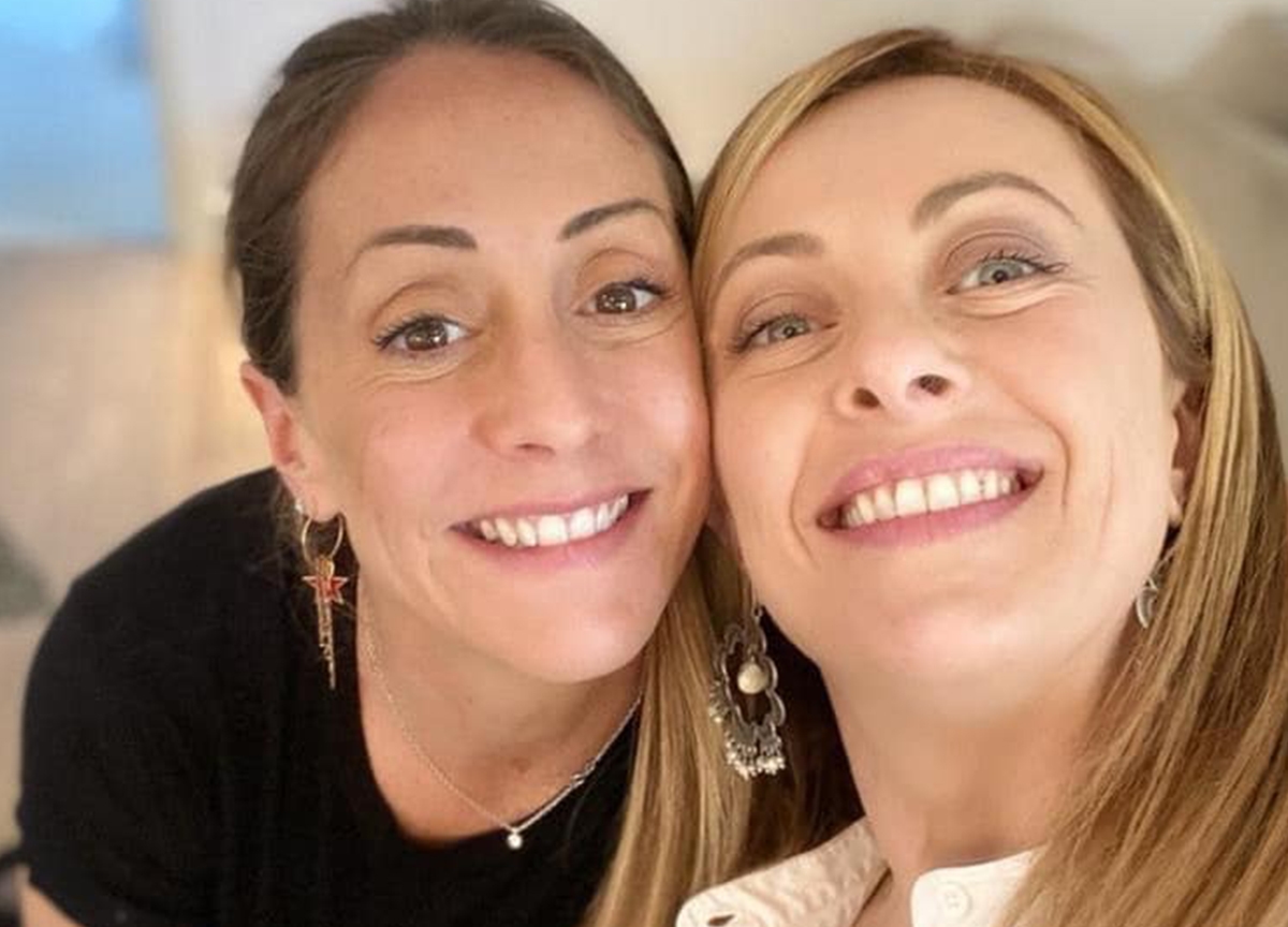 Phica.eu e le foto rubate, un giro d’affari da un milione di euro. Le sorelle Meloni: "Dignità calpestata". La premier: "Disgustata, nessuno sconto"