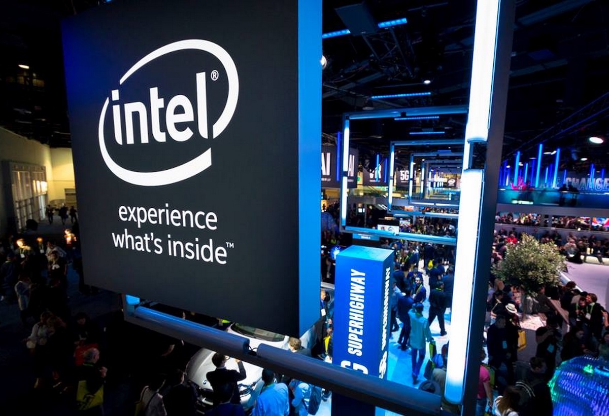 Intel, Trump consegue outro golpe: o governo dos EUA compra 10% de sua participação por US$ 8,9 bilhões.