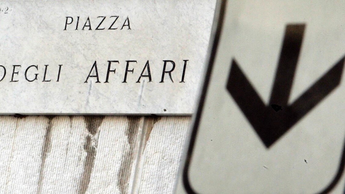 Borsa: Avrupa vergilerle ve Ukrayna ile düşüşte, Milano -%0,3