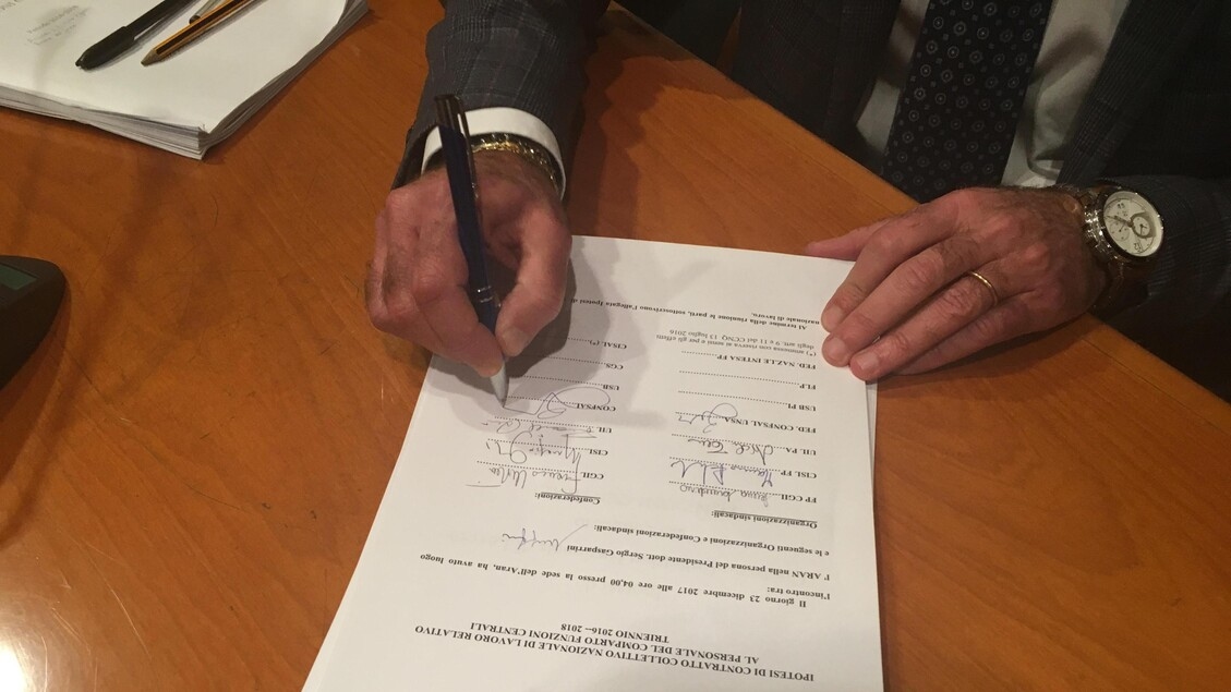 Aran, siglato contratto dirigenza Pa, aumento di 558 euro