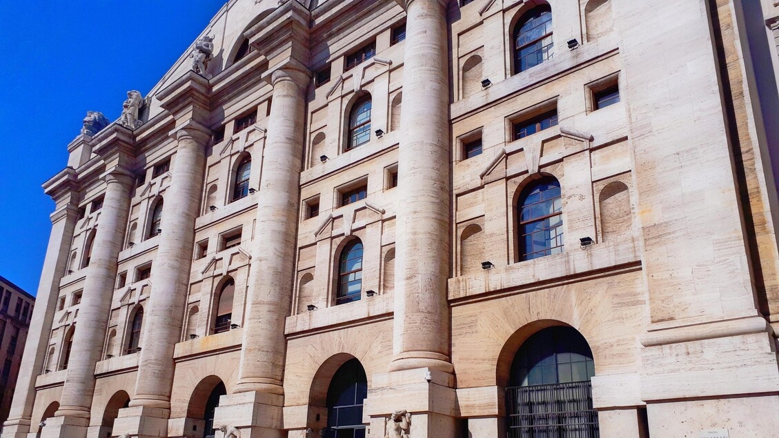 Bolsa de Milão sobe (+0,6%) com Leonardo, Tim e Stellantis