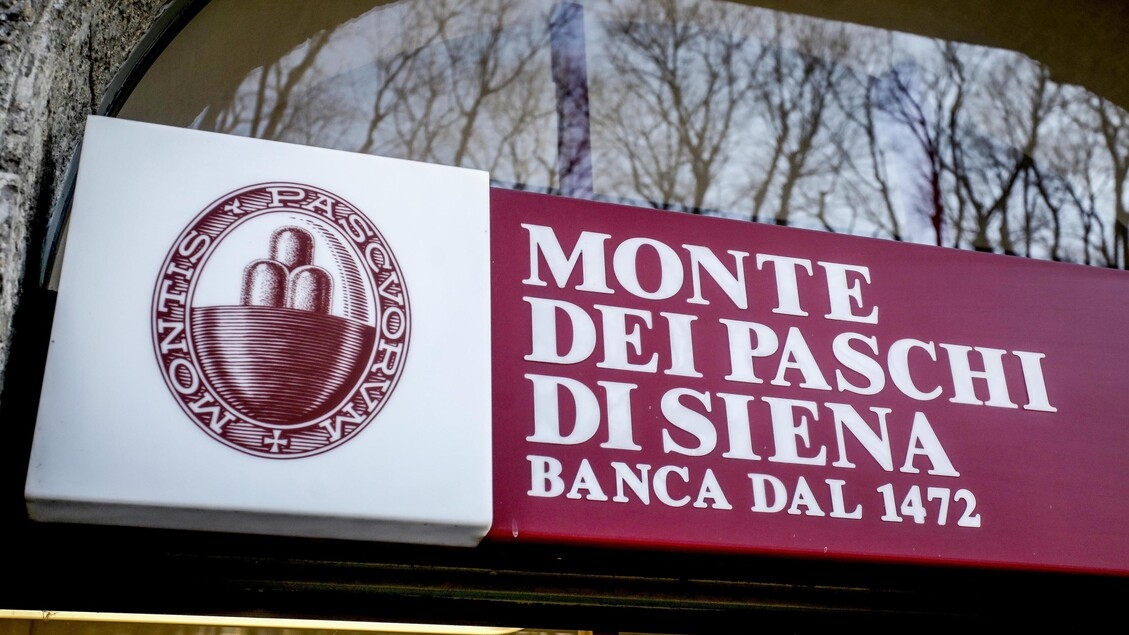 A oferta do MPS pelo Mediobanca foi aprovada, com 38,5% das ações aceitas.