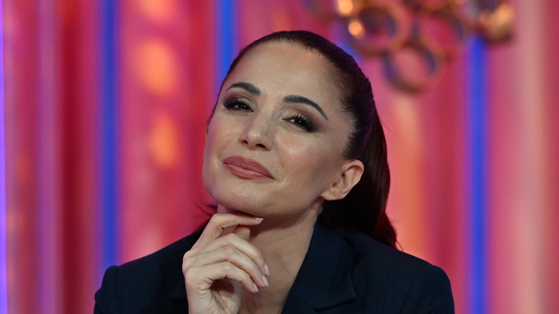 Carlucci: "Andrea Delogu estará de volta à pista de dança no sábado."