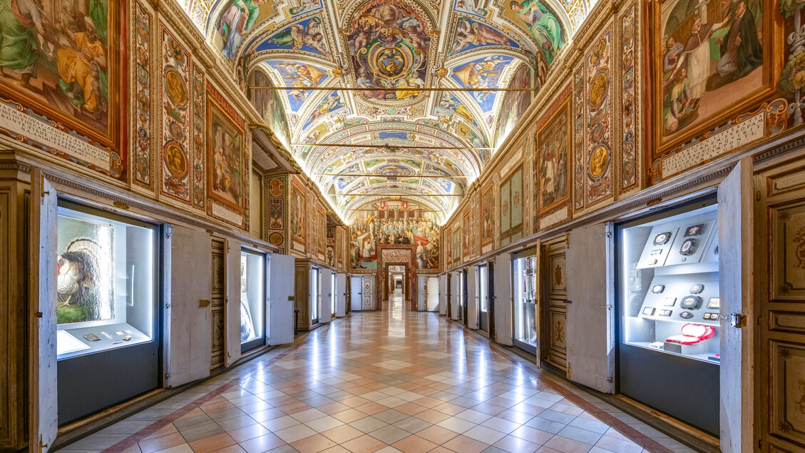 Entre la nostalgia y la invención, los micromosaicos del Vaticano