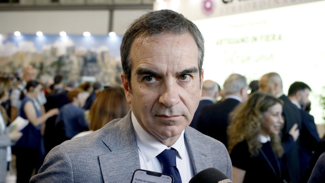 Occhiuto treedt af en stelt zich herkiesbaar: "Ik laat niemand mij tegenhouden."