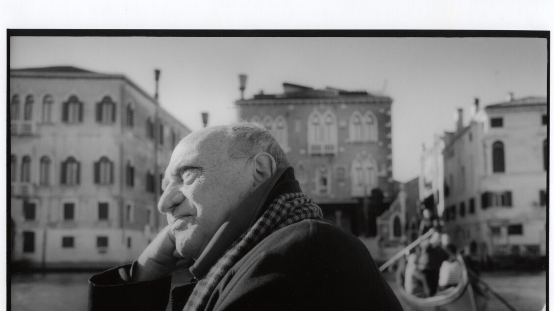 È morto Arnaldo Pomodoro, la sua arte come labirinto