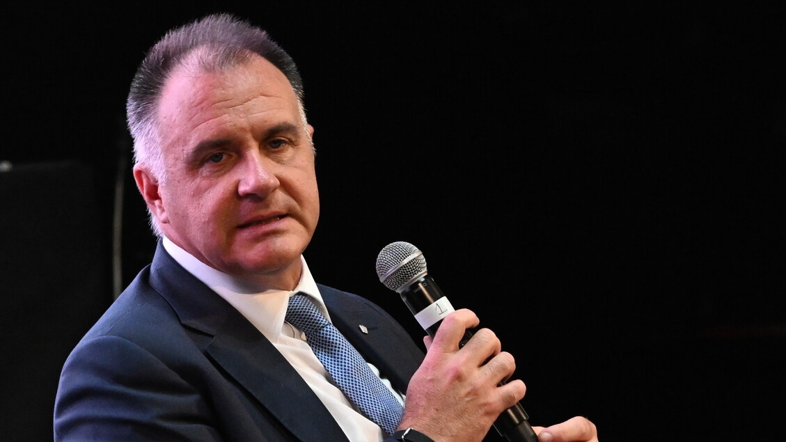 Orsini: "O imposto de renda pessoal não é suficiente; as empresas precisam de US$ 8 bilhões."