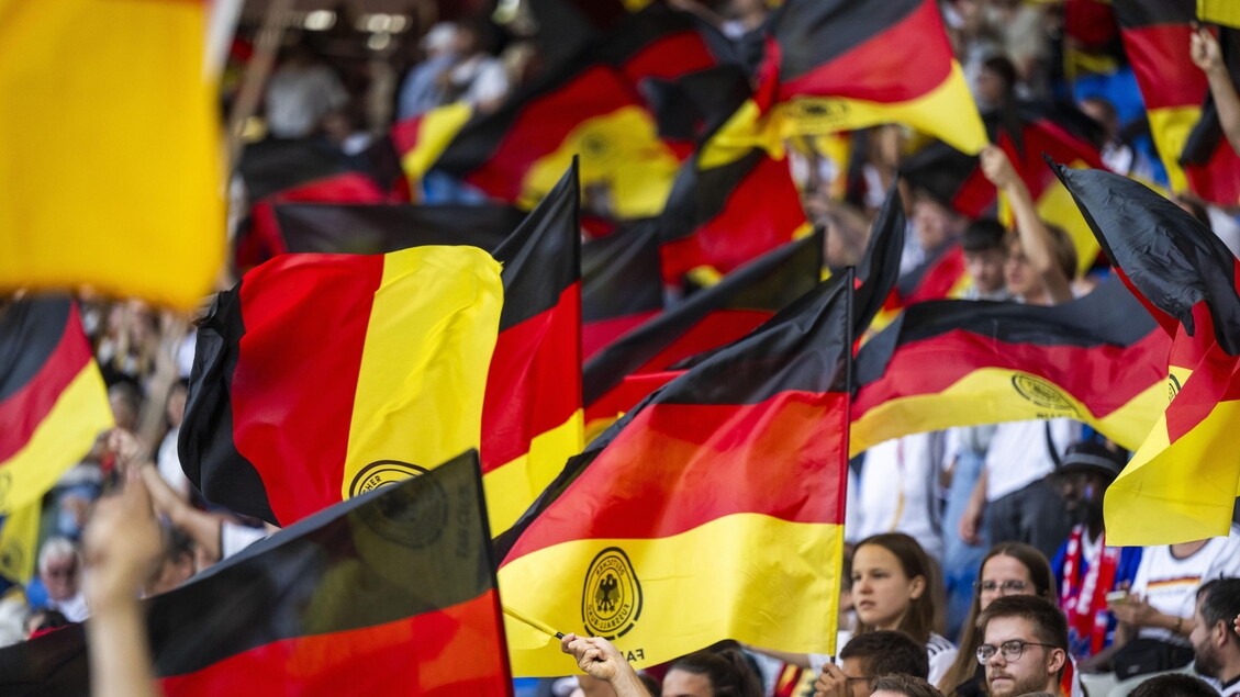 EK Vrouwen: Frankrijk verliest na strafschoppen, Duitsland bereikt halve finales