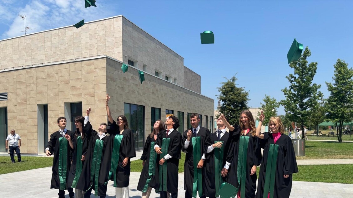ANSA/ In Milan, the first doctor-engineers in Europe graduate