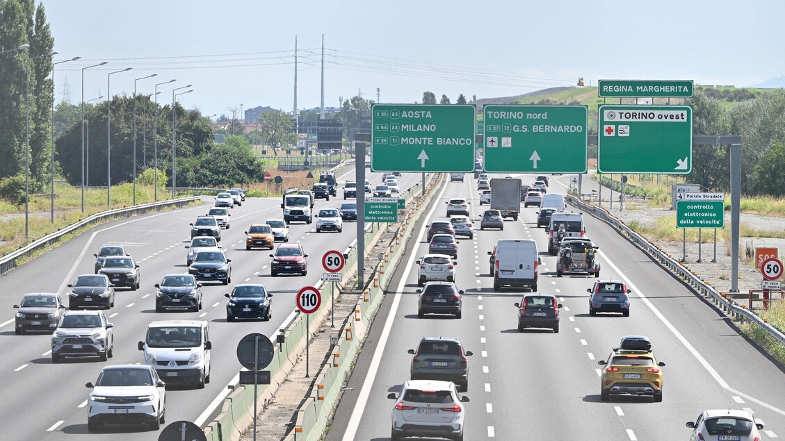 Aspi сообщает о небольшом снижении прибыли за девять месяцев до 868 млн евро.