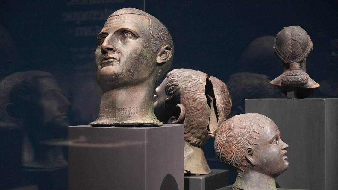 In Berlin the Bronzes of San Casciano, treasures from the mud
