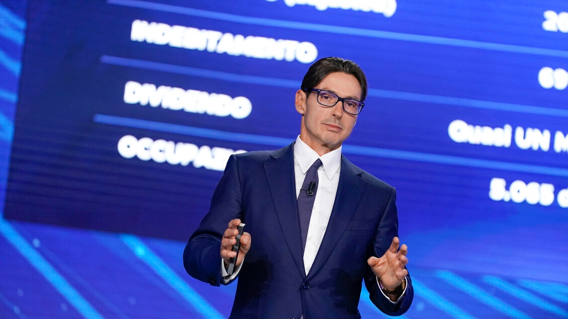 Pier Silvio Berlusconi fait la promotion de Meloni et s'en prend à Forza Italia : « Place aux nouveaux visages. »