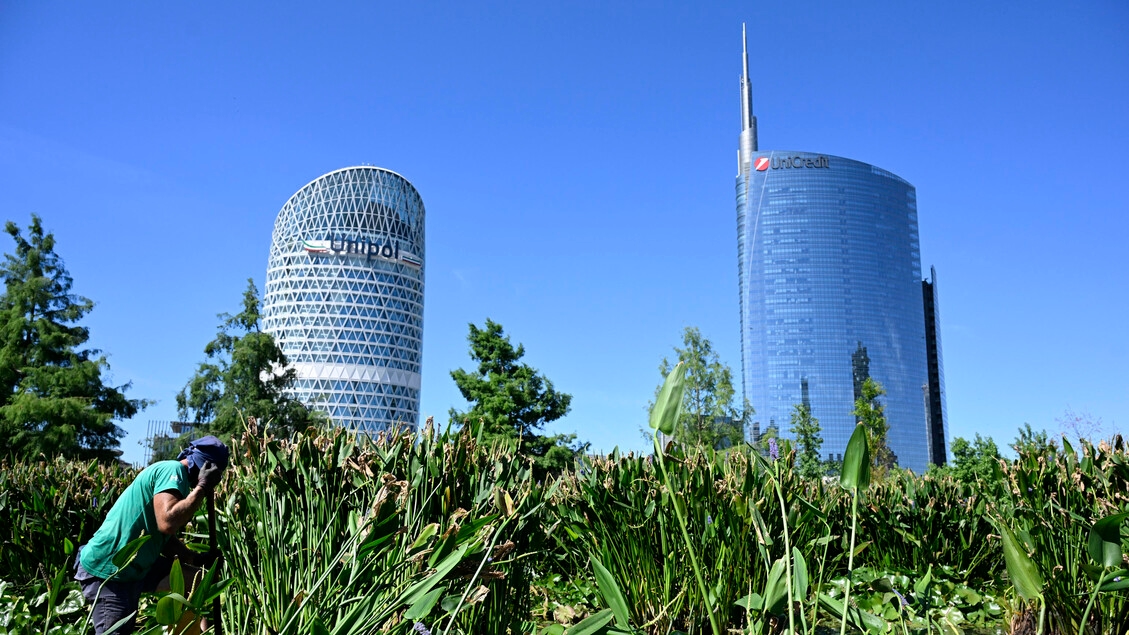 Braccio di ferro Italia-Ue sul golden power Unicredit