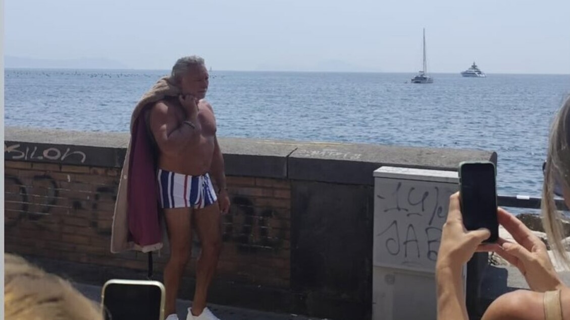 La promessa scudetto di Paolantoni, in pelliccia a Ferragosto