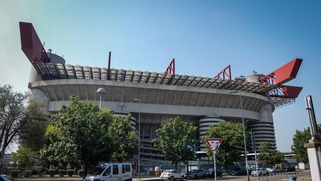 San Siro: Se sugiere un precio de venta más bajo, críticos del Partido Demócrata y los Verdes