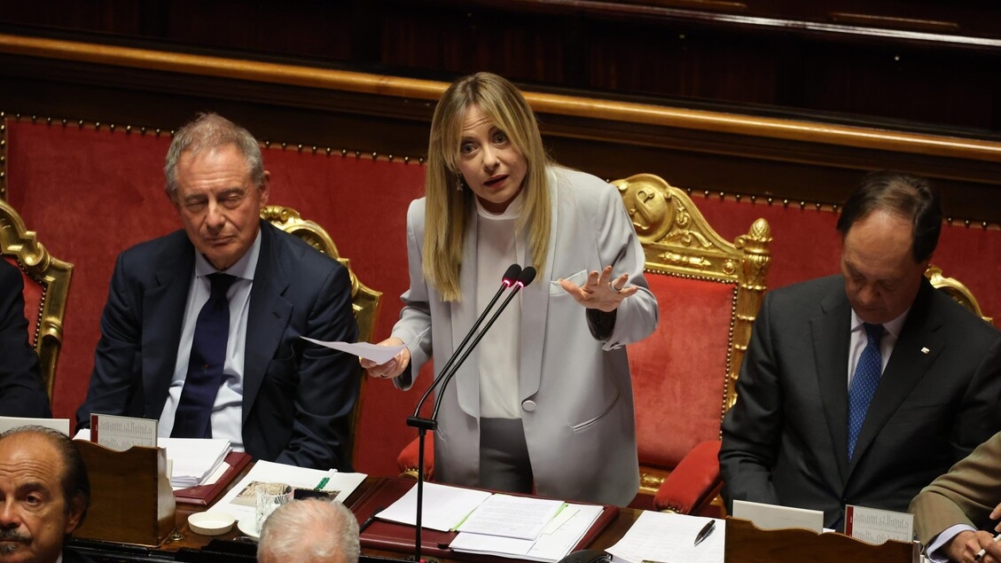 Meloni: 'Dialogo con chi vuole il bene dell'Italia'. Ma è scontro in Aula