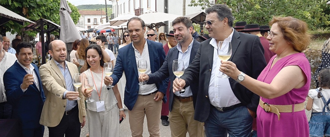 Vinália evoca boas colheitas e valoriza o saber