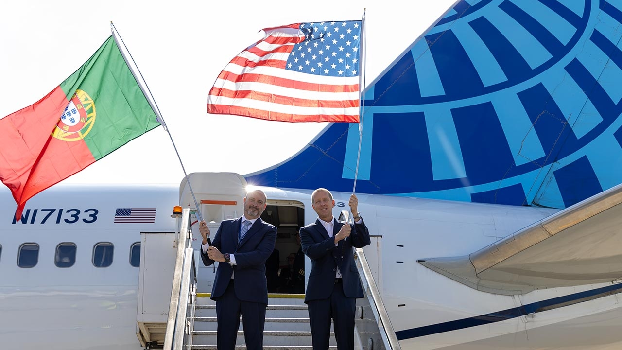 El vuelo de United Airlines aterriza en Faro, abriendo un “potencial extraordinario” para el Algarve