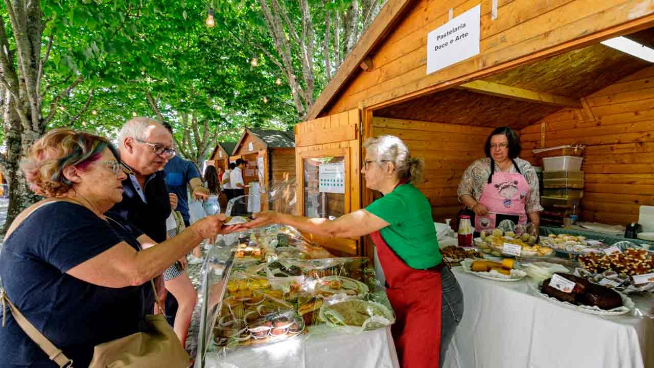 Vamos à vila de Monchique com Ana Bacalhau, 7.ª Legião e Marta Pereira da Costa