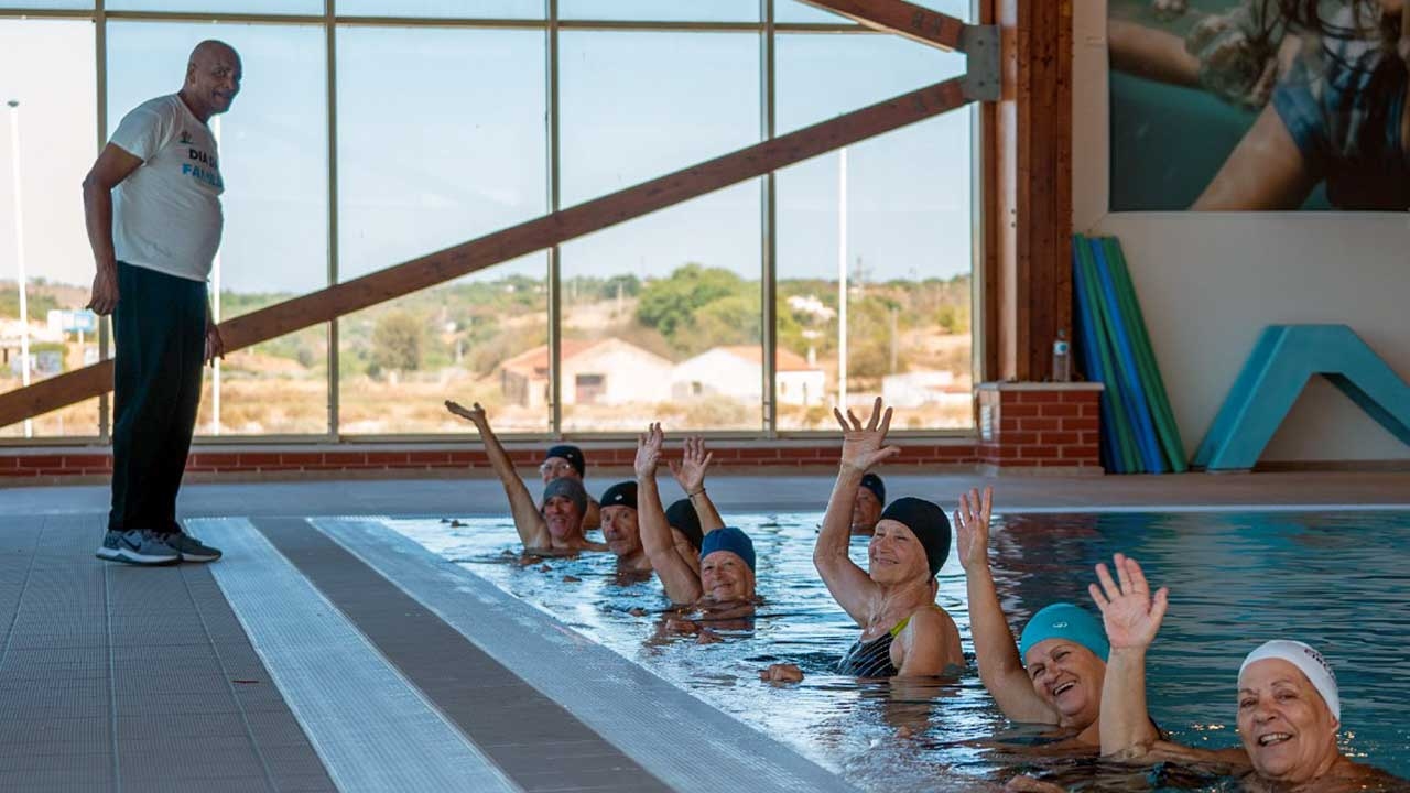 Mexilhoeira da Carregação heeft nu een functionerend gemeentelijk zwembad