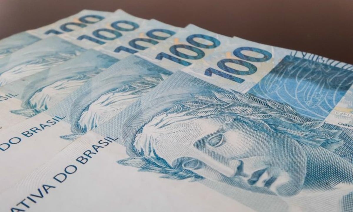 Central Bank: public accounts have surplus in March; public debt falls