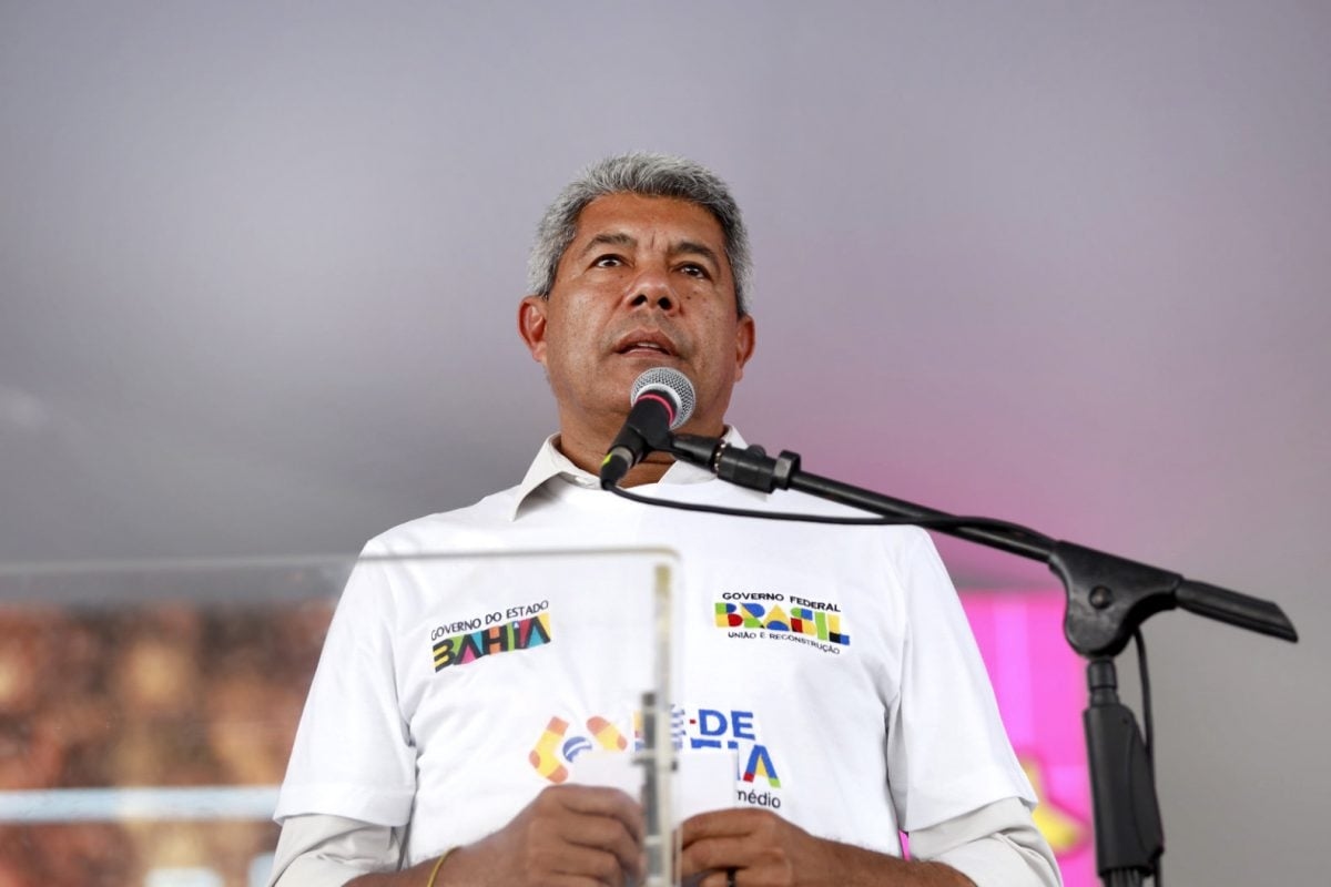 Jerônimo Rodrigues biedt zijn excuses aan nadat hij zei dat Bolsonaro-kiezers 'de sloot in moeten'
