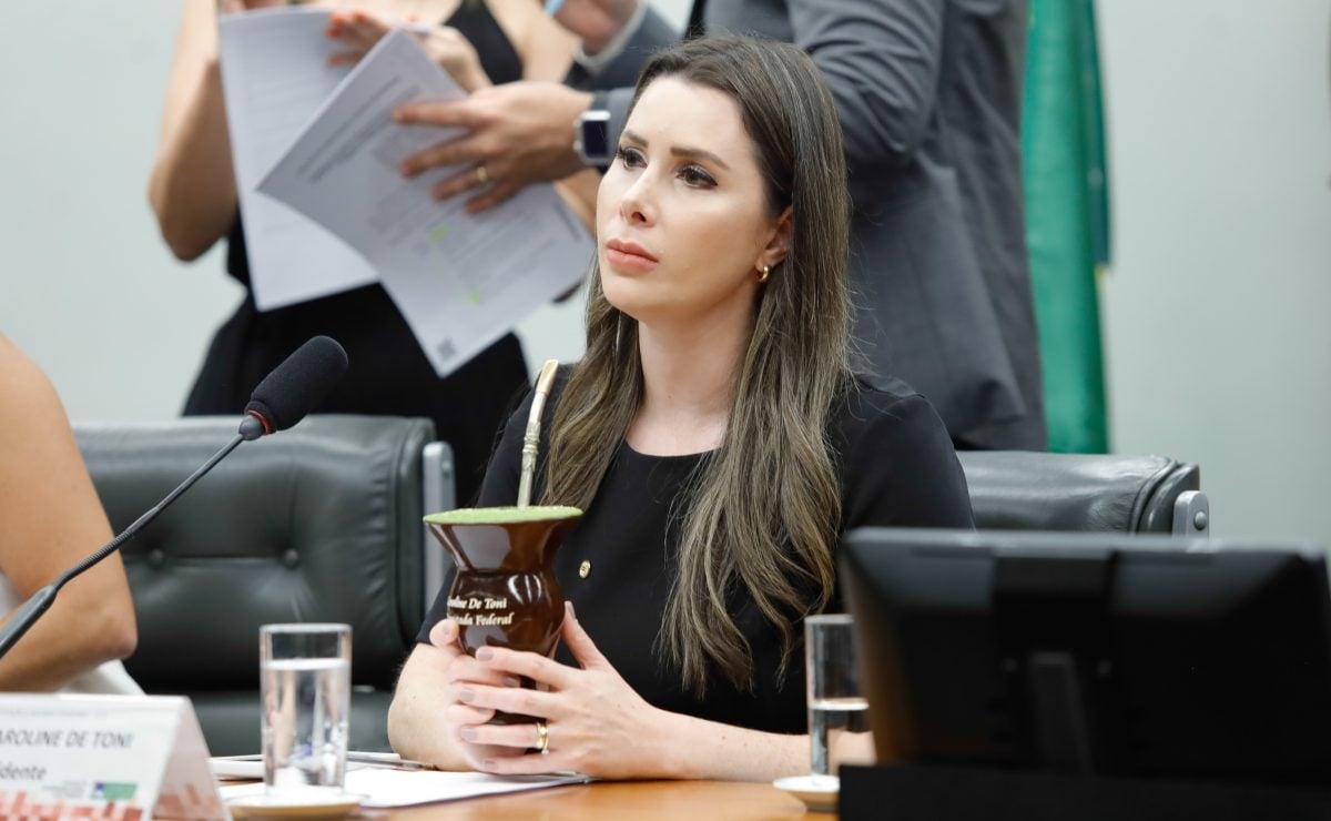 Новая попытка Болсонару отменить решения Верховного суда в Конгрессе