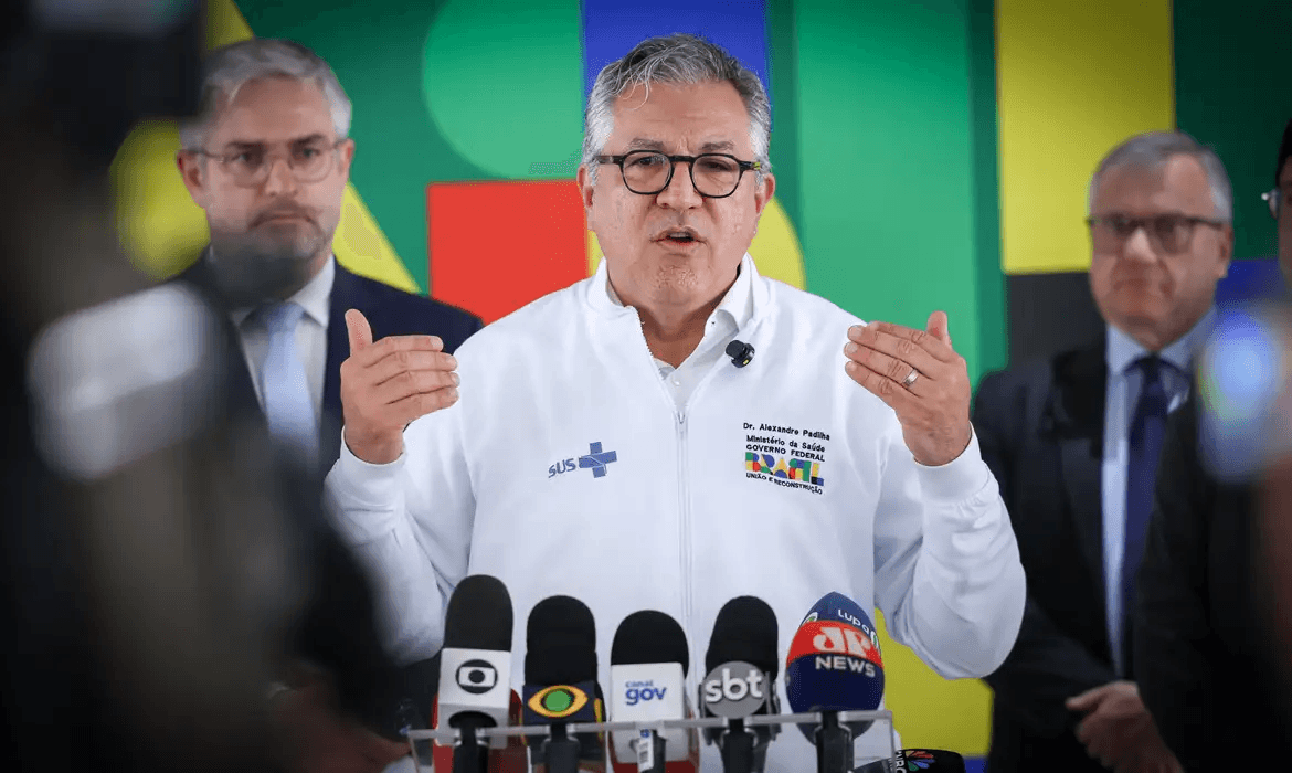 Il governo Lula cerca partnership con il settore privato per eliminare le liste d'attesa per il SUS