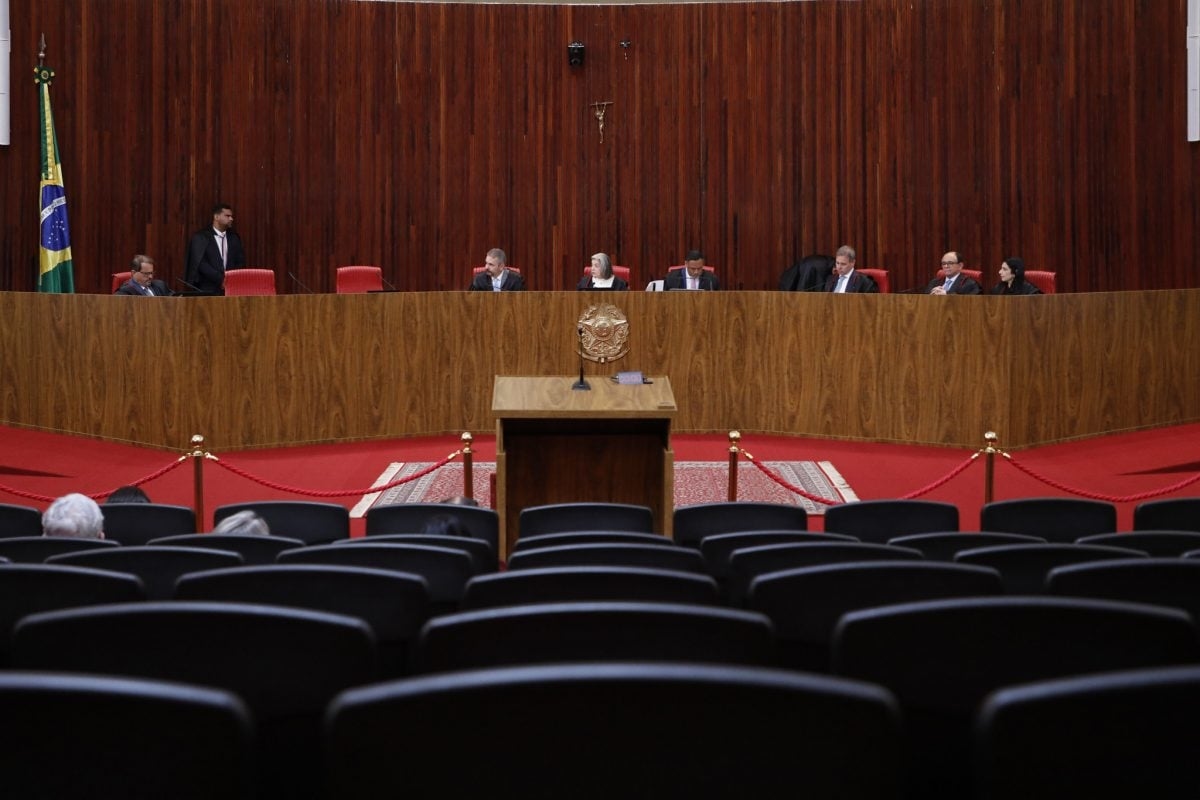 TSE beëdigt twee door Lula benoemde ministers
