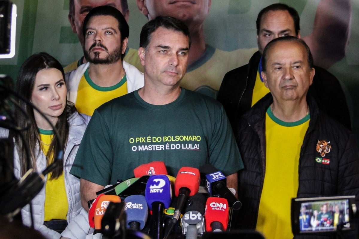 A 1ª pesquisa Atlas após as mensagens de Flávio Bolsonaro a Vorcaro