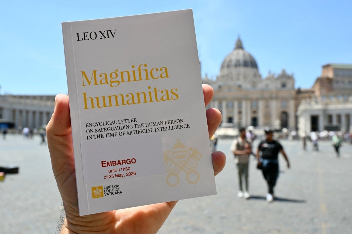 IA precisa ser ‘desarmada’, diz papa em nova encíclica