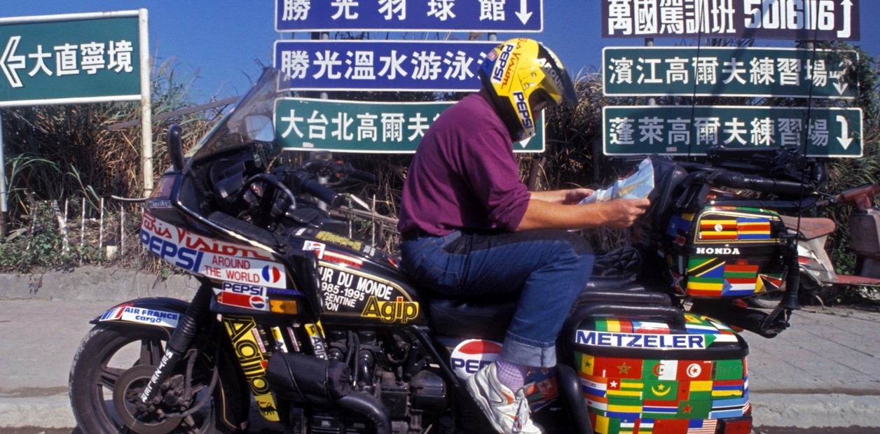 A maior viagem de moto da história: 30 anos do feito de um argentino