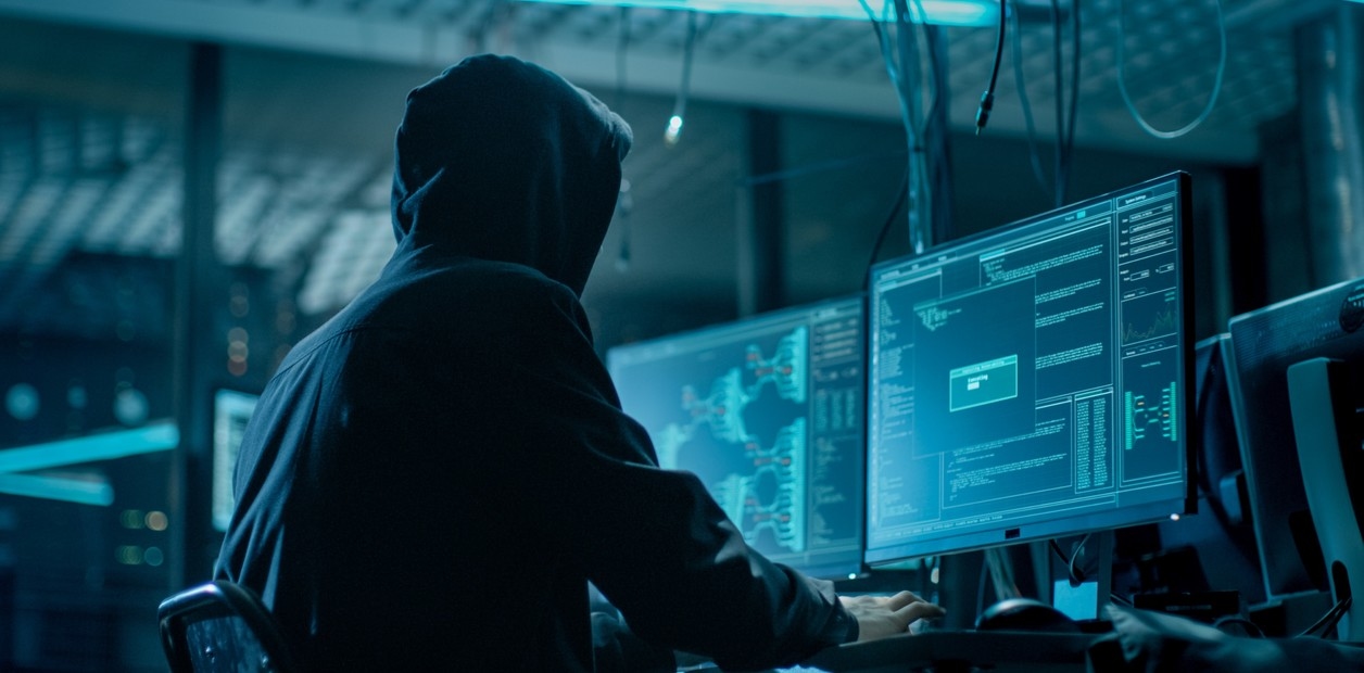 Truffe bancarie e crimini informatici: due banche e un portafoglio unico mettono a disposizione la tecnologia per prevenirli in tempo reale.
