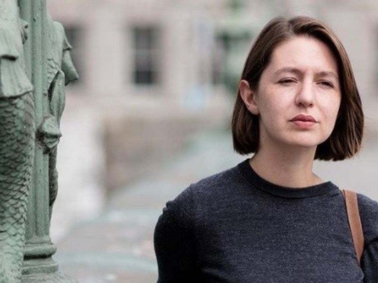 Para o Reino Unido, a escritora Sally Rooney cometerá um crime se apoiar uma organização pró-palestina.