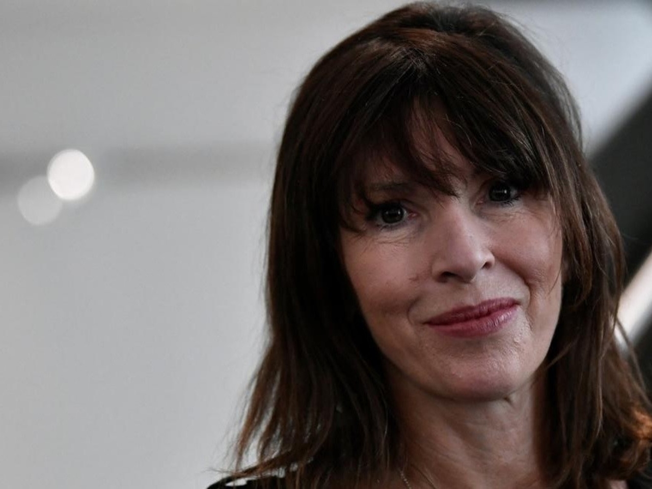Rachel Cusk keert terug met 'Parade': een nieuw, zuur portret van de hedendaagse kunstwereld.