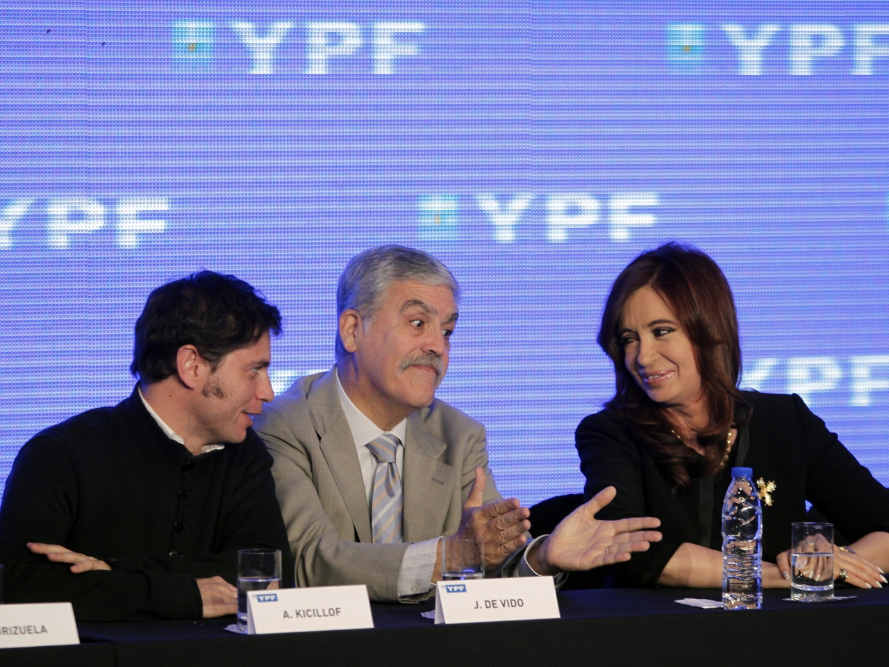 Savcı, Cristina Kirchner'in desteklediği YPF'nin yeniden ulusallaştırılması davasında dolandırıcılık davasının yeniden canlandırılması için tedbir talep etmeyi düşünüyor.