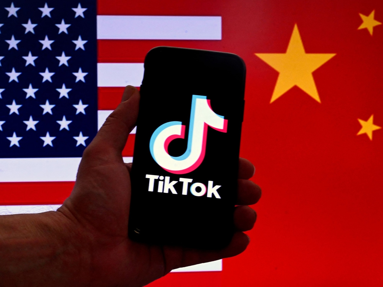 Oracle controllerà l'algoritmo di TikTok negli Stati Uniti: quali cambiamenti potrebbero notare gli utenti?