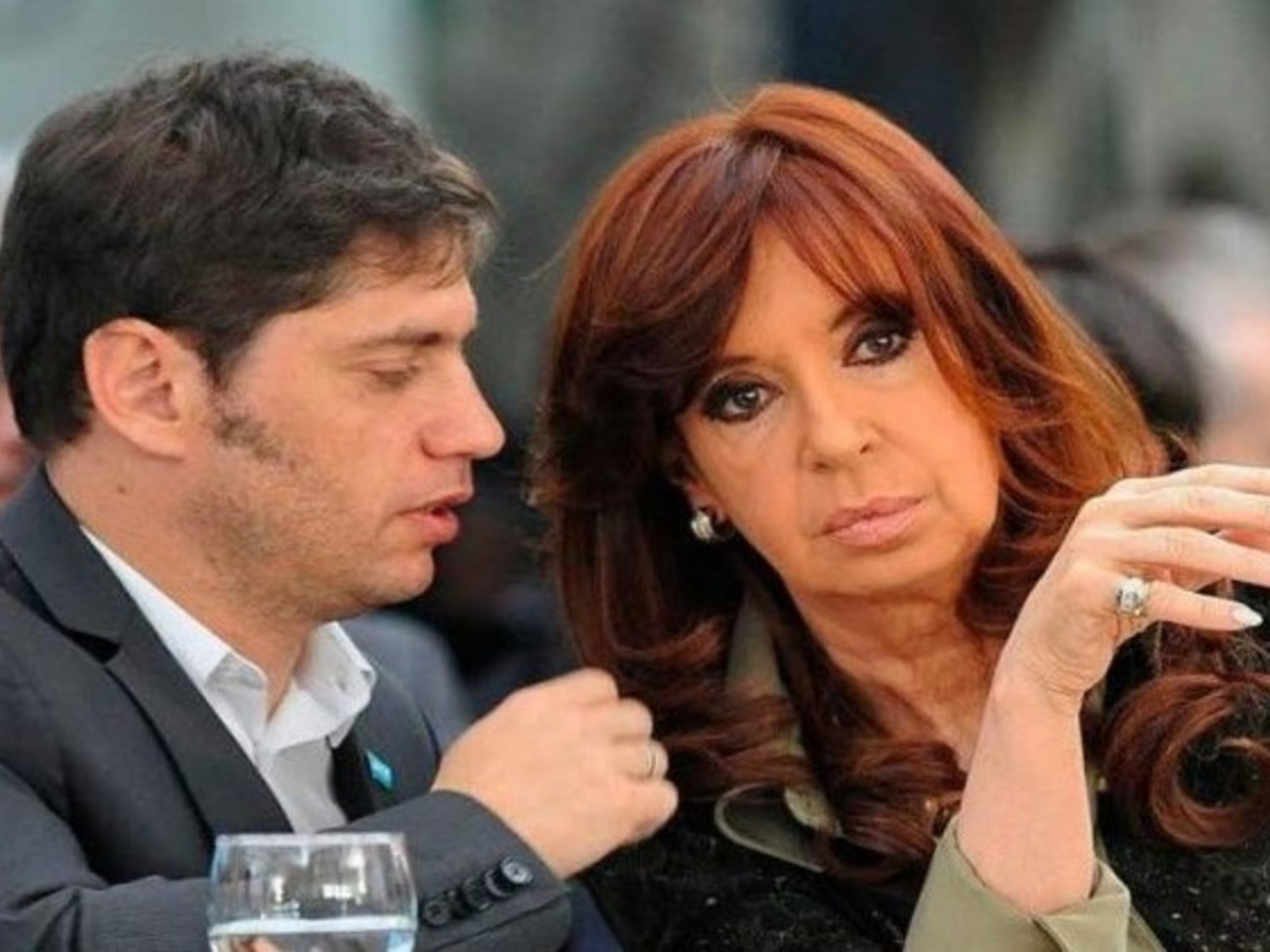İşçi Bayramı: Cristina Kirchner, Axel Kicillof ile yaşadığı iç anlaşmazlık sırasında "Birlik içinde kalmamız her zamankinden daha gerekli" mesajını verdi.