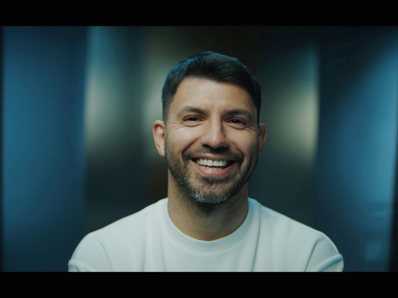 Kun Agüero'nun otobiyografik dizisinin galası için verdiği söz: "İlk bölümden son bölüme kadar hayrete düşeceksiniz."