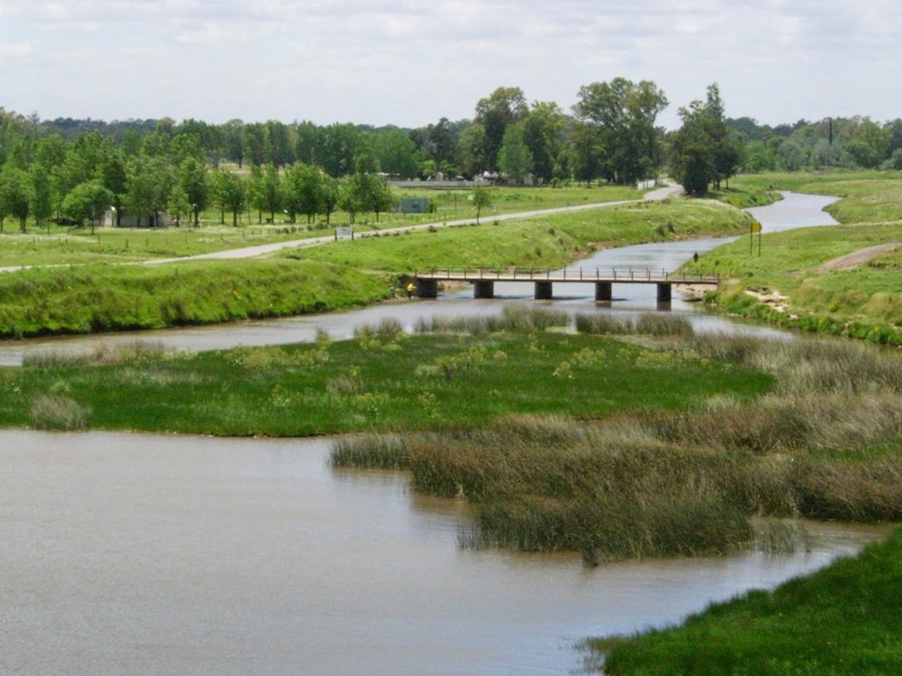 Autumn getaways: from running, cycling, and historic circuits to bird watching and medieval festivals in the Province