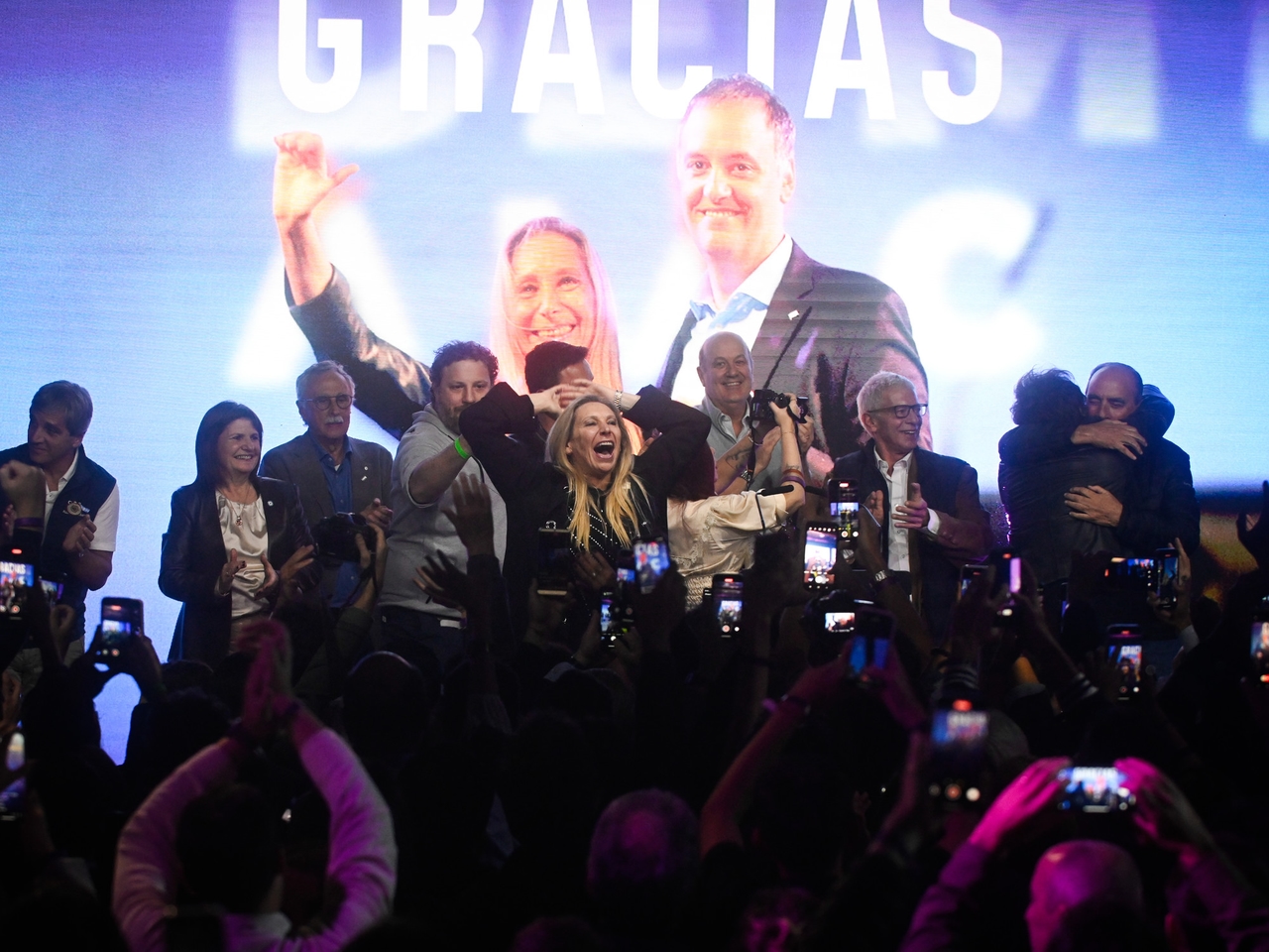 De libertarische viering: expliciete steun voor Karina's creatie en een blik op 2027