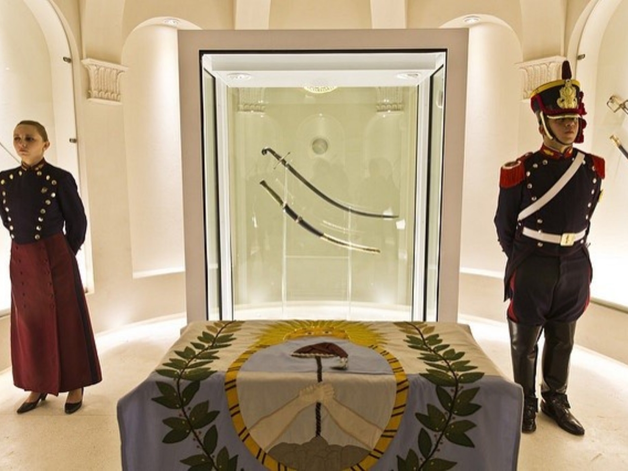 Despite the uncertainty in historical museums, San Martín will have its well-deserved tributes.