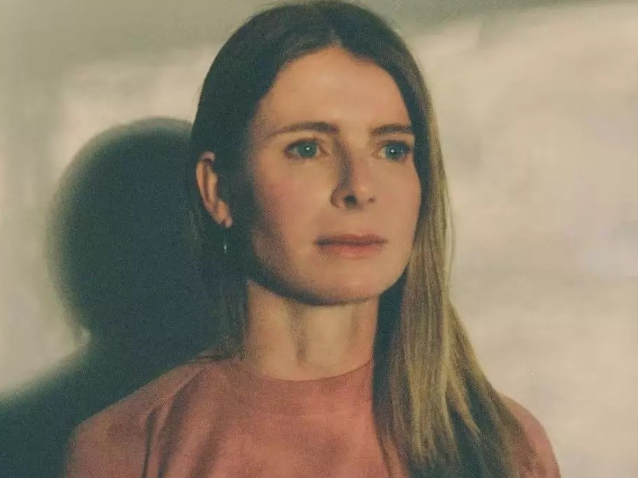 Emma Clines „The Guest“: Ein Psychothriller über Luxus und Vertreibung