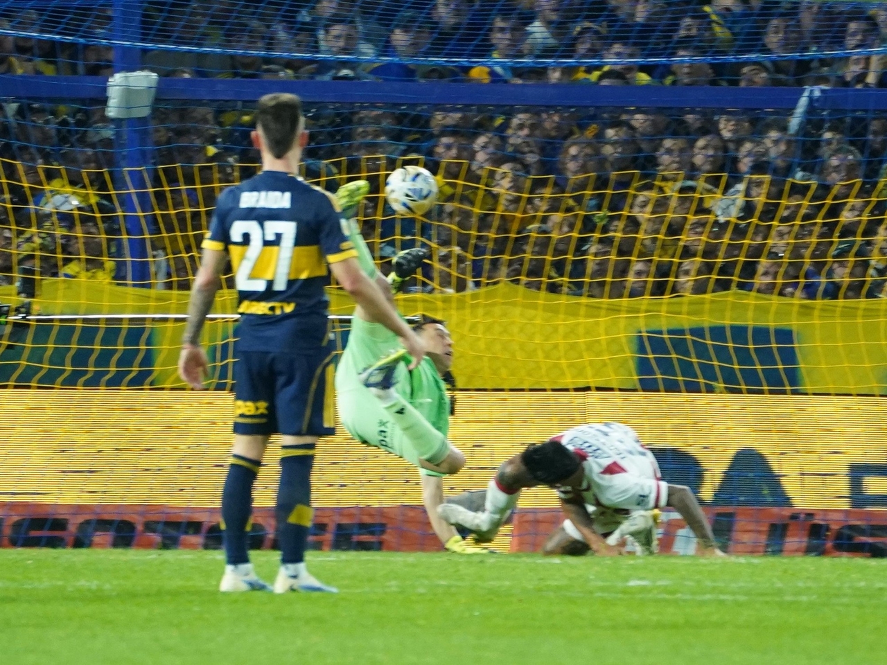 Leandro Paredes'in dönüşüne rağmen Boca Juniors tempoyu yakalayamadı: 90 gündür ve 9 maçtır galibiyet alamıyorlar.