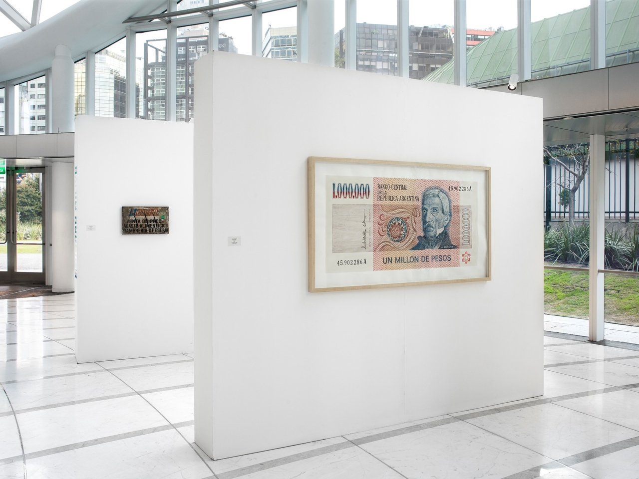 From PAN boxes to the zeros on a banknote: the exhibition that proposes a visual archaeology of Argentina's past
